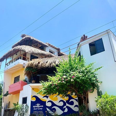 Hostel Experiencia Surf Camp Brisas de Zicatela Exterior foto