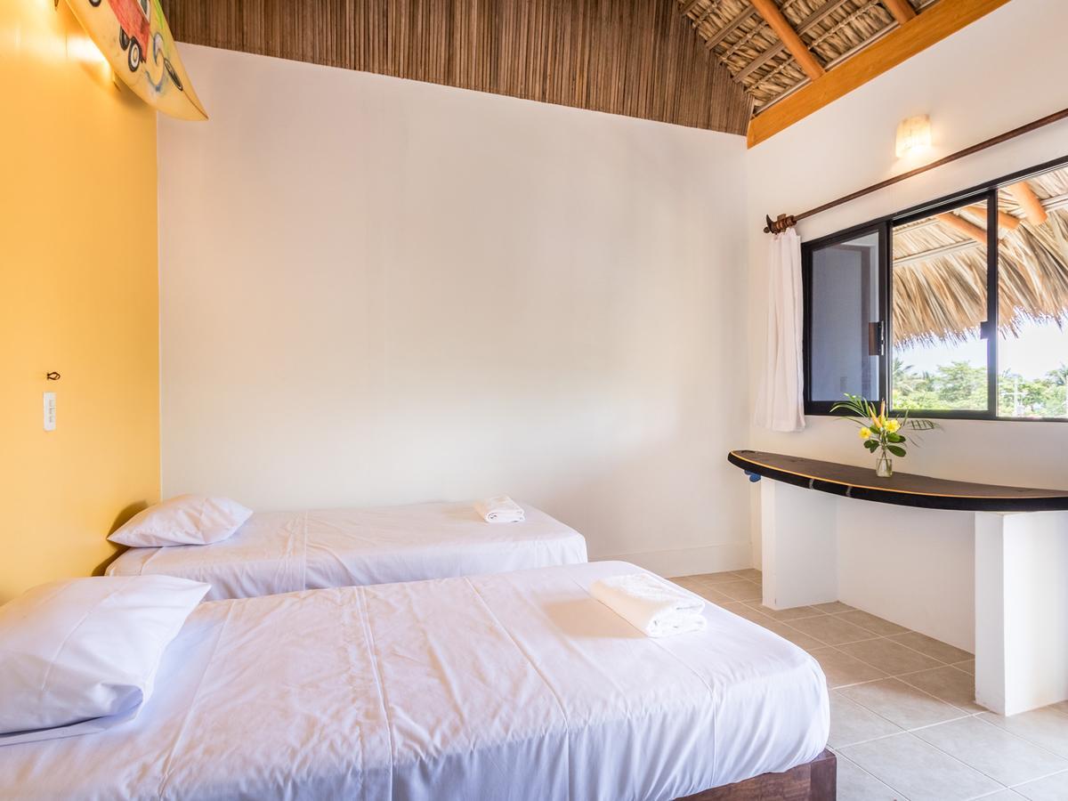 Hostel Experiencia Surf Camp Brisas de Zicatela Exterior foto