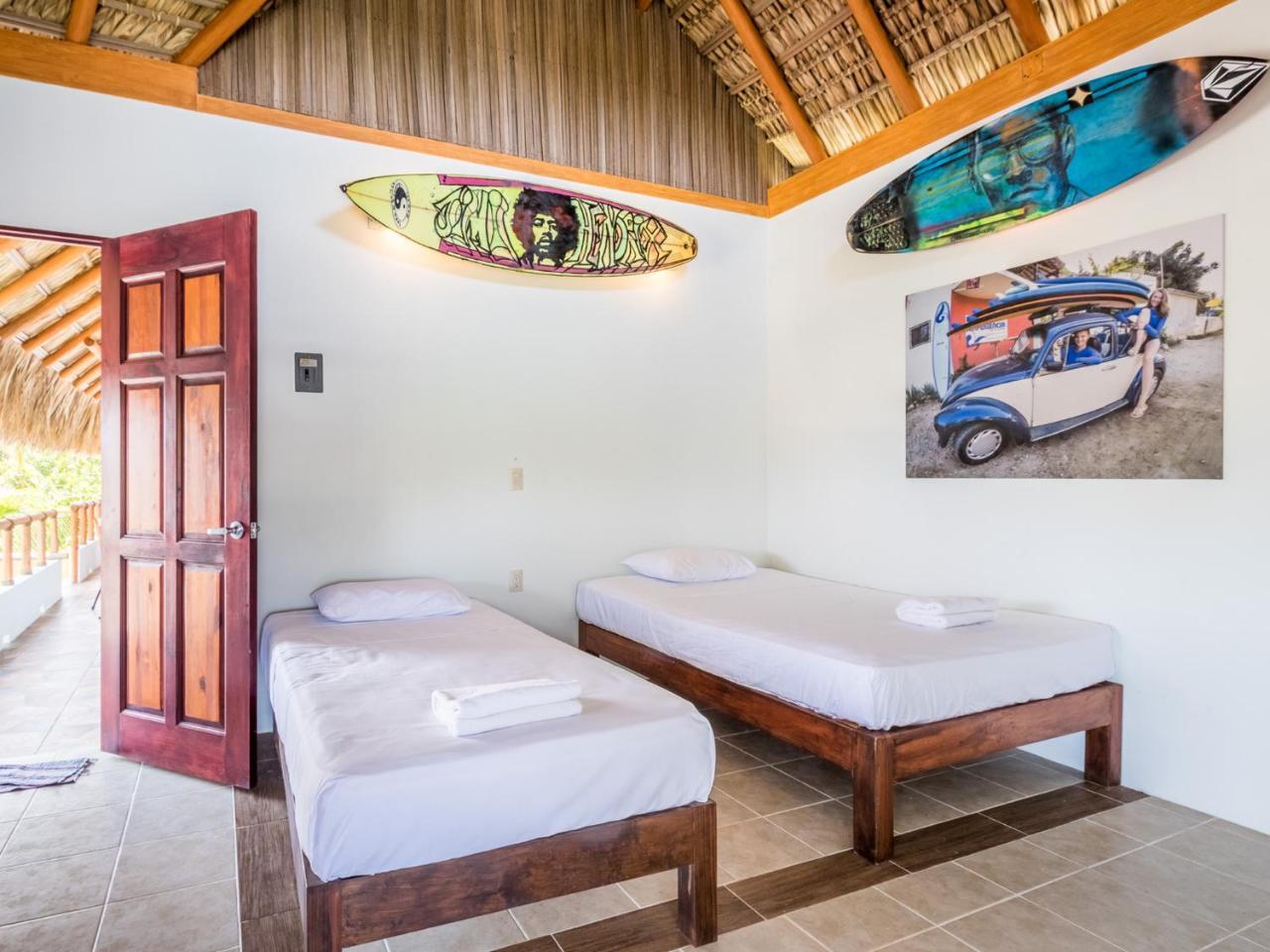 Hostel Experiencia Surf Camp Brisas de Zicatela Exterior foto