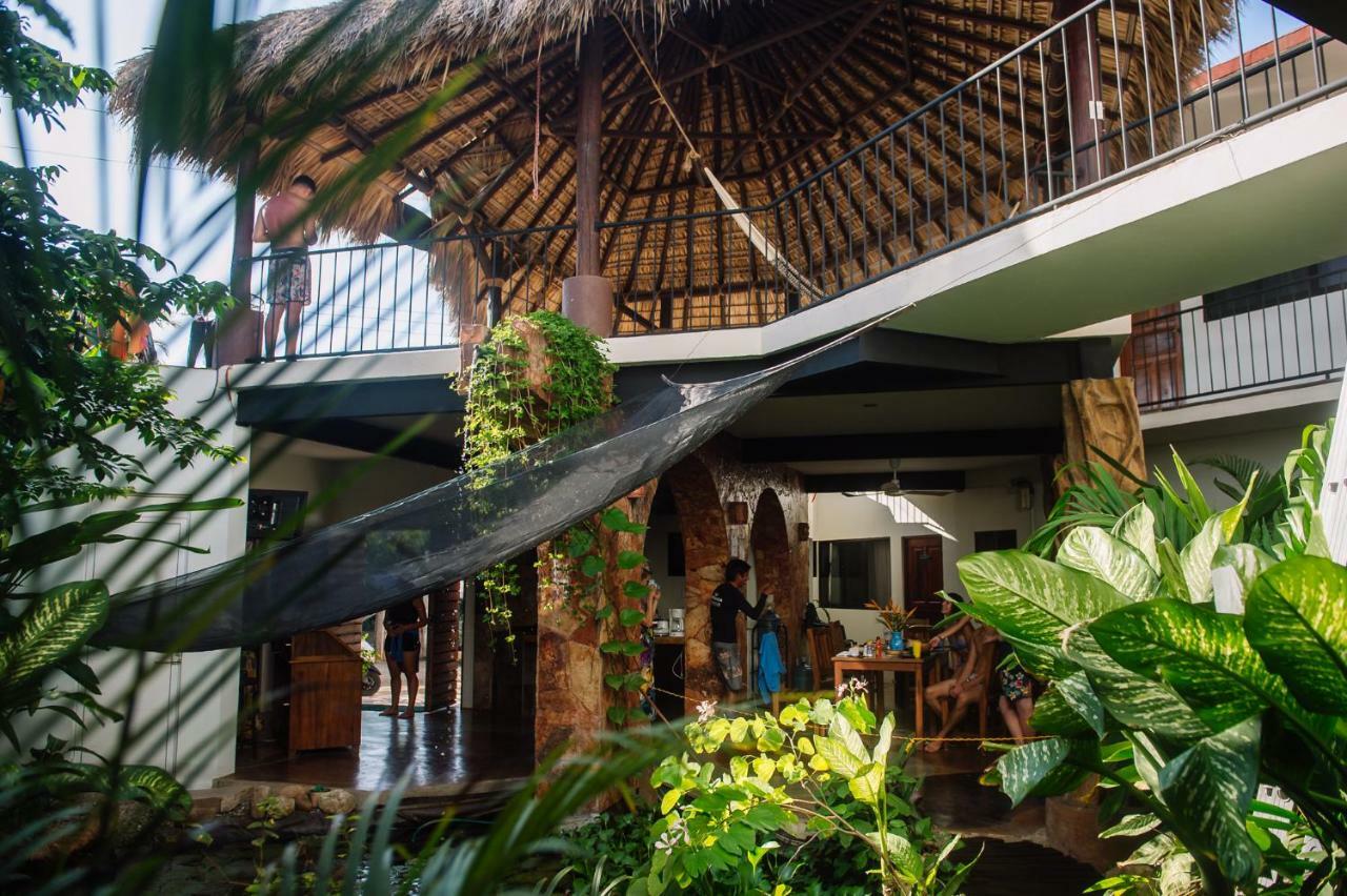 Hostel Experiencia Surf Camp Brisas de Zicatela Exterior foto